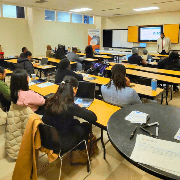 MoveAmerica APEX Accelerator Connects Small Businesses with State and City Procurement Opportunities in Dearborn Workshop